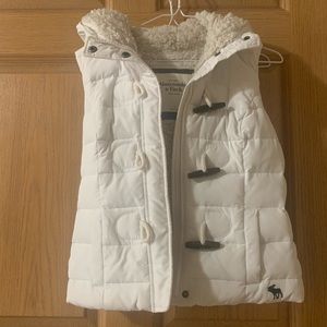 Abercrombie puffer vest